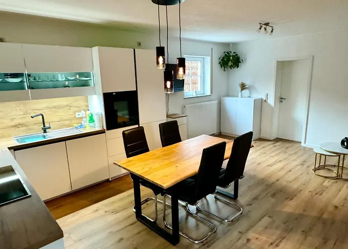 Adenauer Forst Ring Apartment